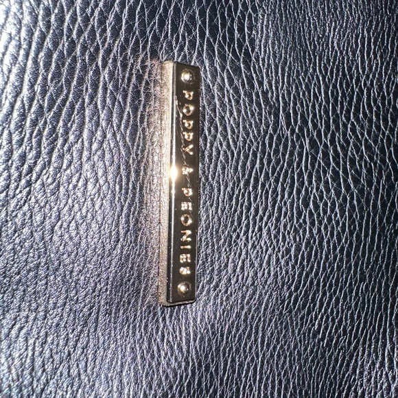 Poppy and Peonies hobo in black. - Picture 2 of 5